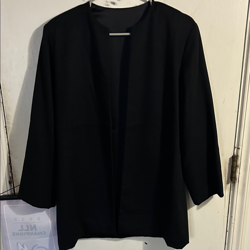 Maria Pinto casual, no collar jacket.